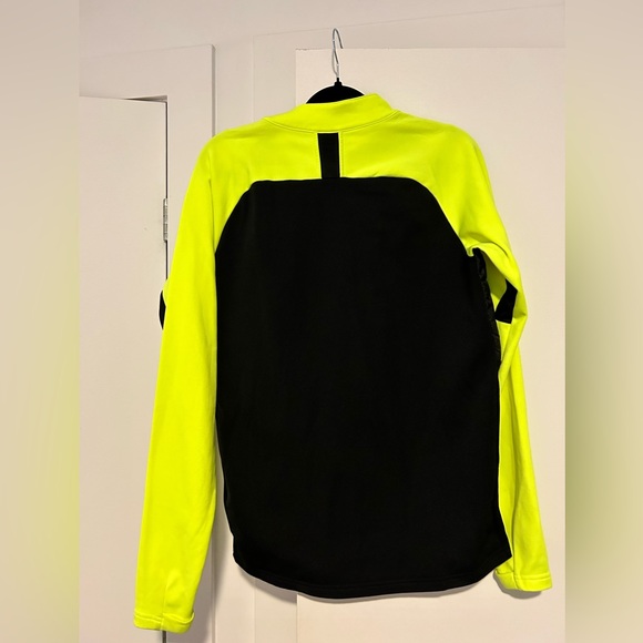 Nike dri-fit winter running top - Picture 4 of 5